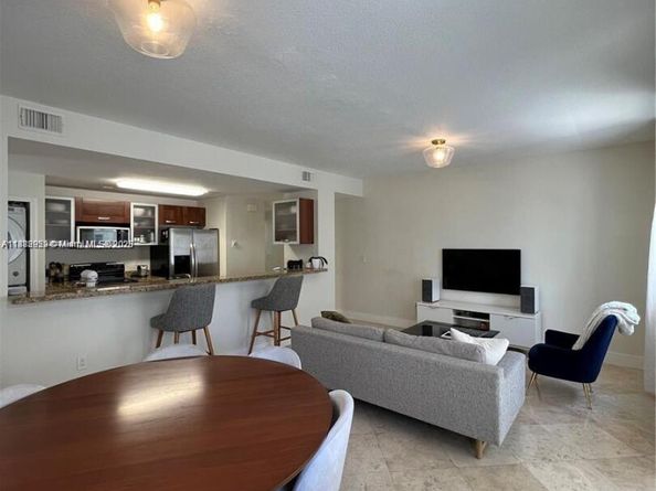 1043 SW 9th Ct F1, Miami FL 33130