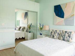 15328 SW 111th St, Miami FL 33196