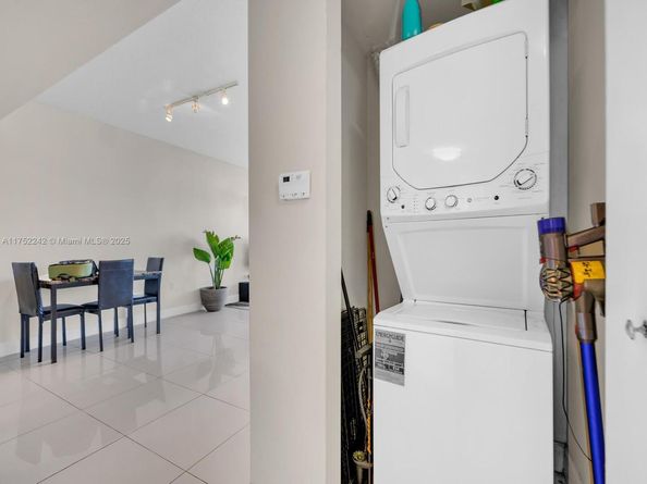 1861 NW S River Dr 1410, Miami FL 33125