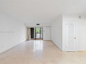 77 Crandon Blvd 2B, Key Biscayne FL 33149