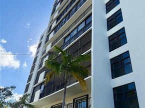 77 Crandon Blvd 2B, Key Biscayne FL 33149