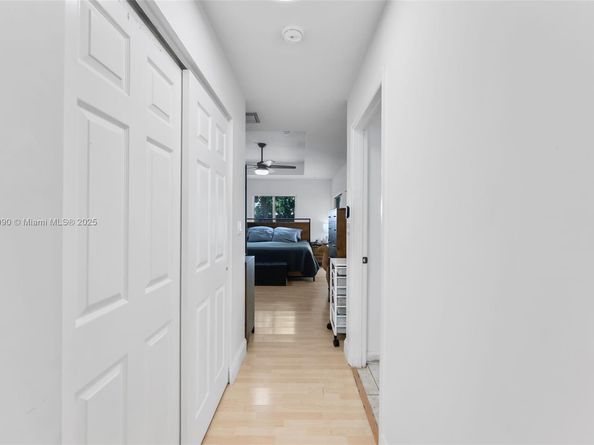 15475 SW 138th Ter, Miami FL 33196