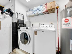 15475 SW 138th Ter, Miami FL 33196