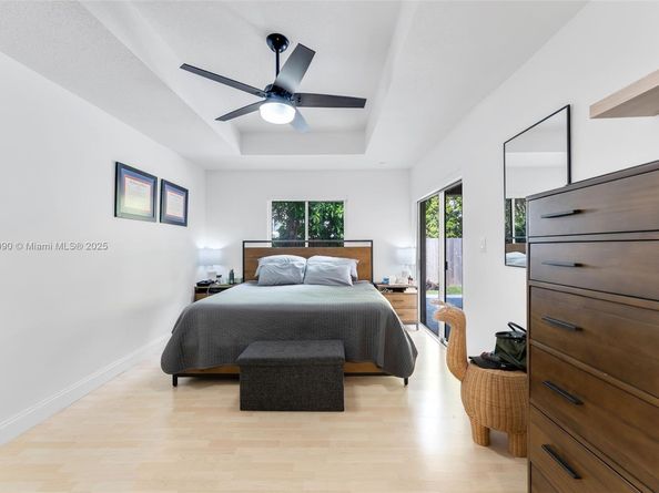 15475 SW 138th Ter, Miami FL 33196