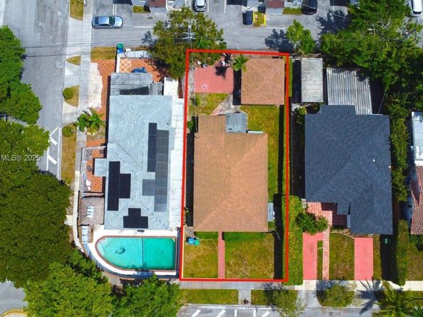 2385 SW 22nd Ter, Miami FL 33145