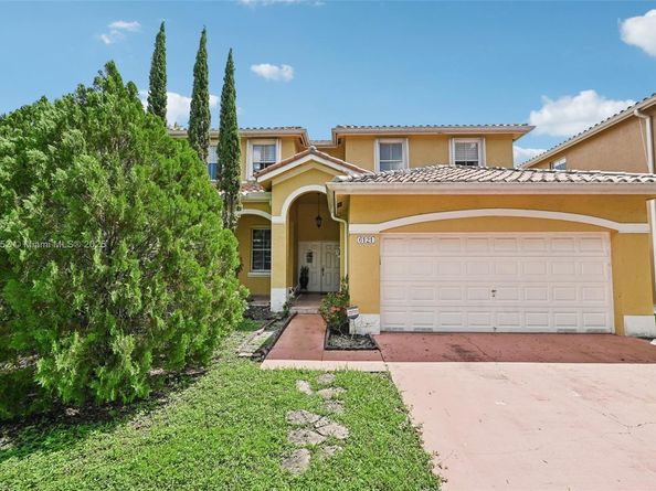 6121 SW 157th Pl, Miami FL 33193