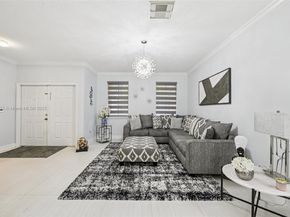 6121 SW 157th Pl, Miami FL 33193