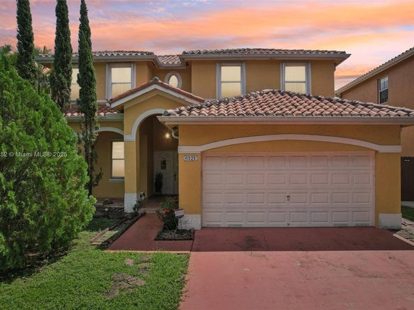 6121 SW 157th Pl, Miami FL 33193