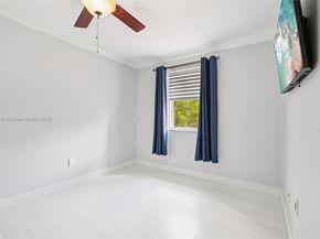 6121 SW 157th Pl, Miami FL 33193