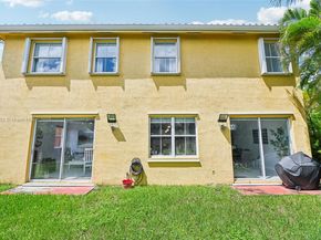 6121 SW 157th Pl, Miami FL 33193