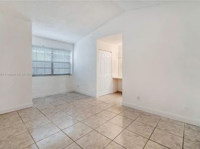 11604 NW 11th St, Pembroke Pines FL 33026