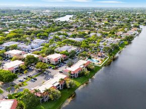 11604 NW 11th St, Pembroke Pines FL 33026