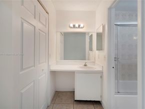 11604 NW 11th St, Pembroke Pines FL 33026