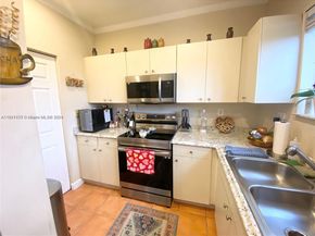 2526 NE 41st Ave, Homestead FL 33033