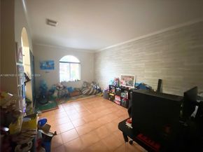 2526 NE 41st Ave, Homestead FL 33033