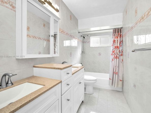 911 NW 135th Way, Sunrise FL 33325