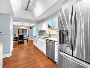 911 NW 135th Way, Sunrise FL 33325