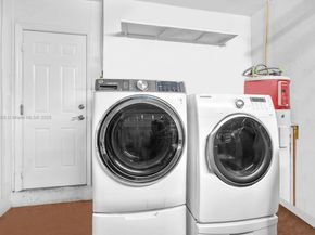 911 NW 135th Way, Sunrise FL 33325