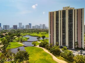 20379 W Country Club Dr 1239, Aventura FL 33180