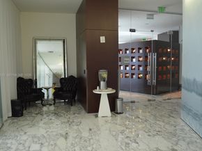 475 Brickell Ave 1814, Miami FL 33131
