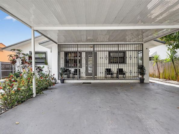 834 NW 115th St, Miami FL 33168