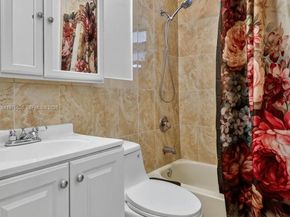 834 NW 115th St, Miami FL 33168