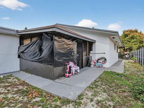 834 NW 115th St, Miami FL 33168