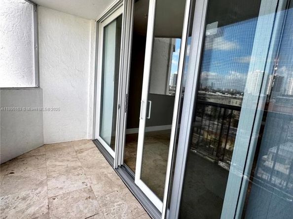 3545 NE 166th St 805, North Miami Beach FL 33160
