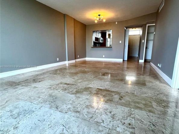 3545 NE 166th St 805, North Miami Beach FL 33160