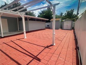 6120 Hayes St, Hollywood FL 33024