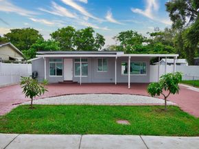 6120 Hayes St, Hollywood FL 33024