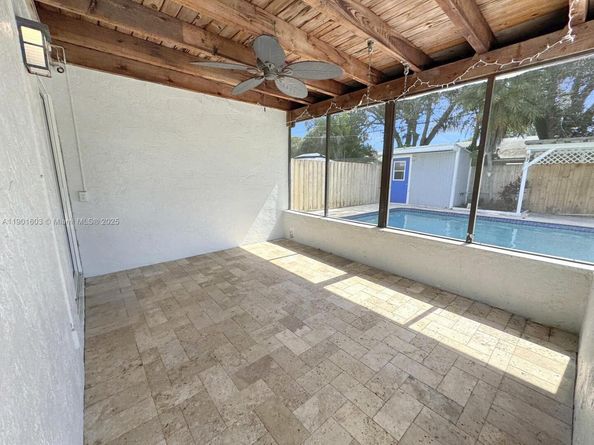 9424 SW 52nd St, Cooper City FL 33328