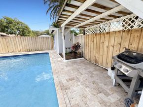 9424 SW 52nd St, Cooper City FL 33328