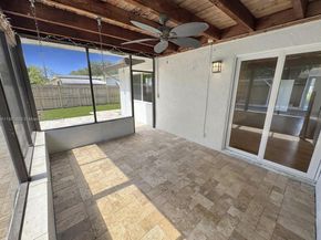 9424 SW 52nd St, Cooper City FL 33328