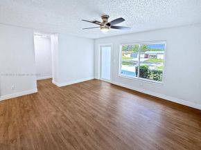 9424 SW 52nd St, Cooper City FL 33328