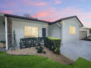 9424 SW 52nd St, Cooper City FL 33328