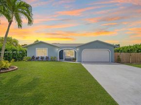 11280 NW 26th St, Plantation FL 33323