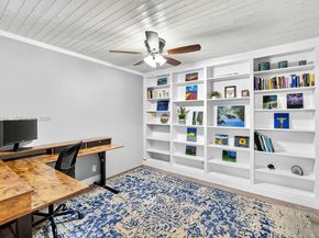 11280 NW 26th St, Plantation FL 33323