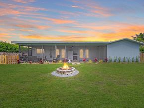 11280 NW 26th St, Plantation FL 33323