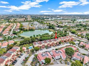 9907 NW 9th St Cir 1520, Miami FL 33172