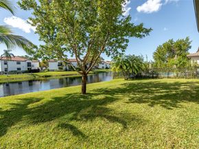 11824 SW 13th Ct, Pembroke Pines FL 33025