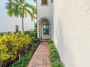 11824 SW 13th Ct, Pembroke Pines FL 33025