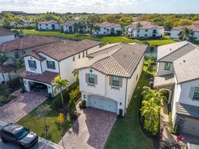 11824 SW 13th Ct, Pembroke Pines FL 33025