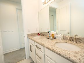 11824 SW 13th Ct, Pembroke Pines FL 33025