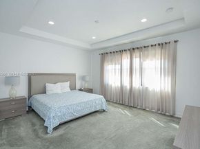 11824 SW 13th Ct, Pembroke Pines FL 33025