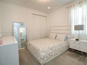 11824 SW 13th Ct, Pembroke Pines FL 33025