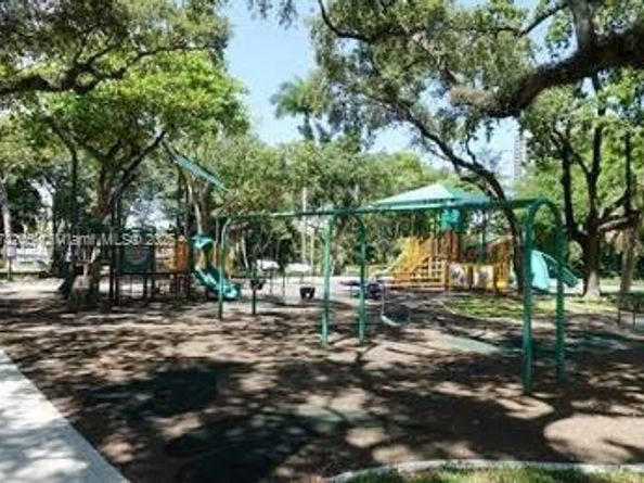 1111 NW 19th Ave 201, Miami FL 33125
