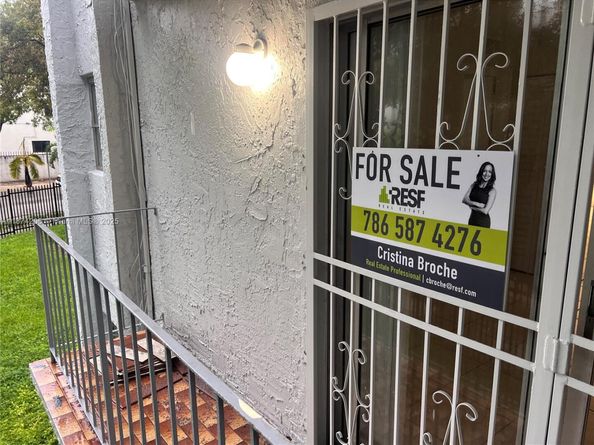 1111 NW 19th Ave 201, Miami FL 33125