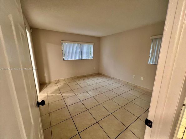 1111 NW 19th Ave 201, Miami FL 33125