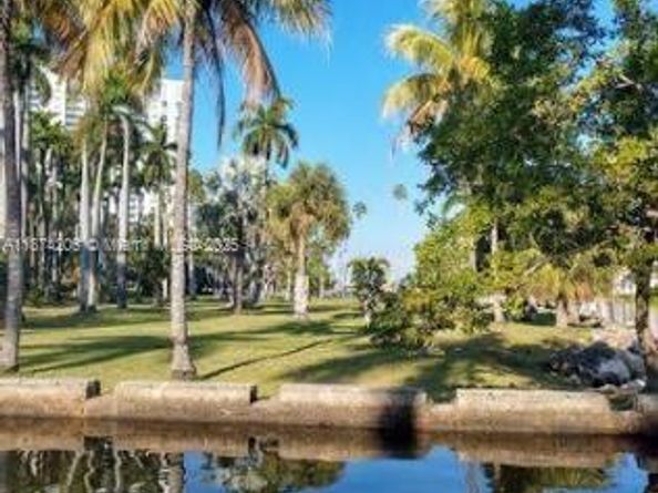 1111 NW 19th Ave 201, Miami FL 33125